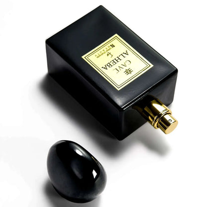 Dettaglio flacone Alheba atmosfera sofisticata Cave