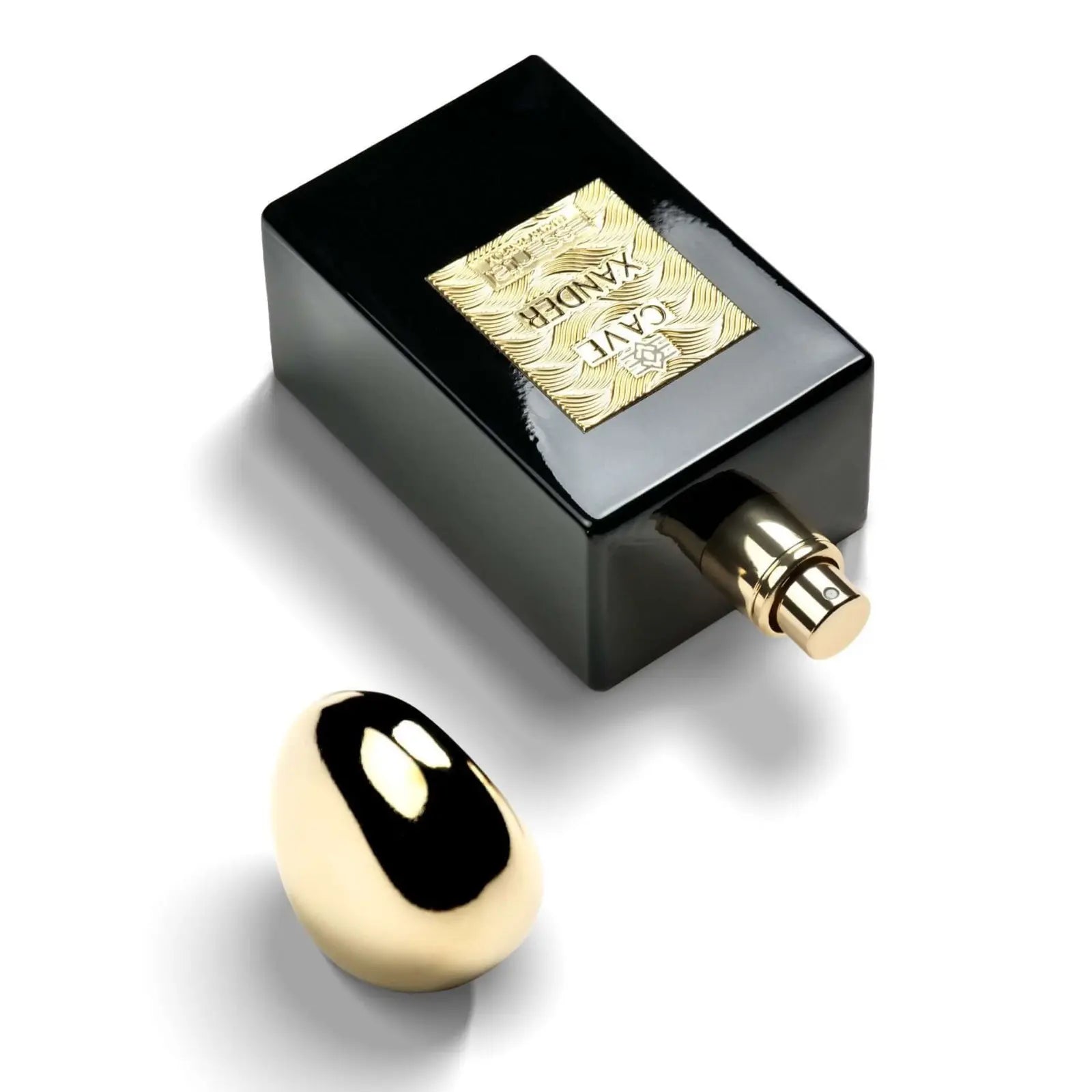 Xander profumo legnoso speziato unisex con bergamotto, incenso, cuoio e oud